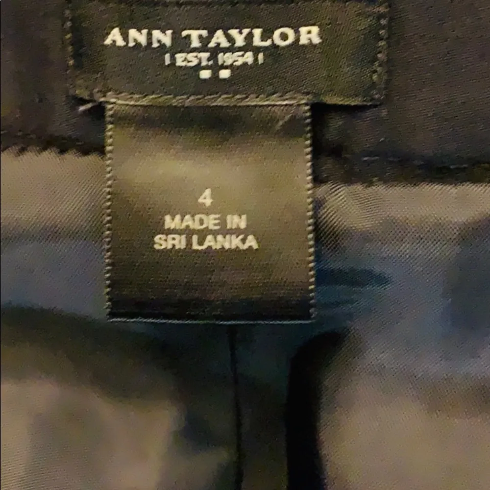 Ann Taylor black long pencil skirt. - Image 5