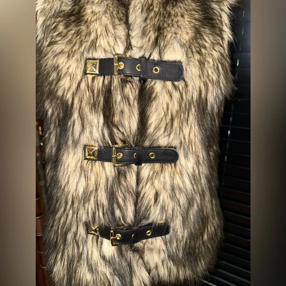 NWOT Michael Kors Women's Brown & Beige Faux Fur Sleeveless Vest Jacket SZ M - Image 3