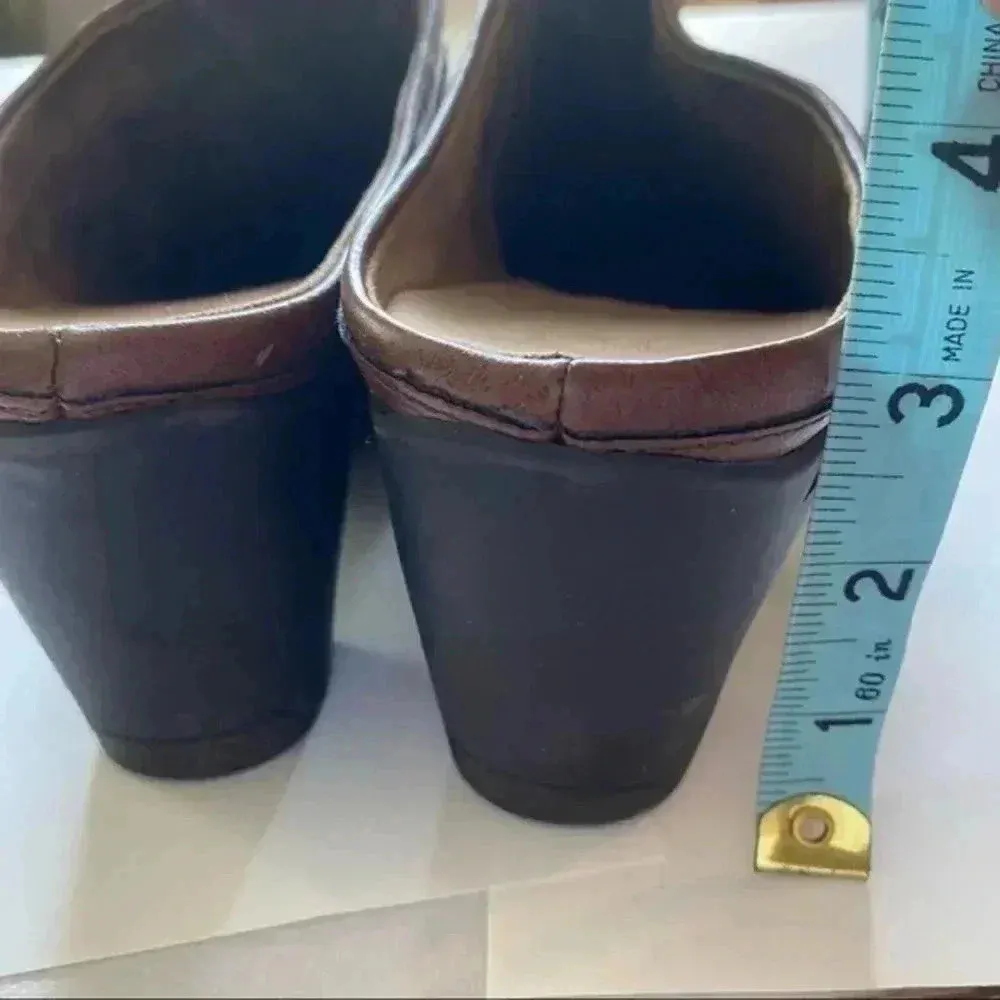 Aerosoles Sawcremento Brown Studded Mules Sz 10.5 - Image 7