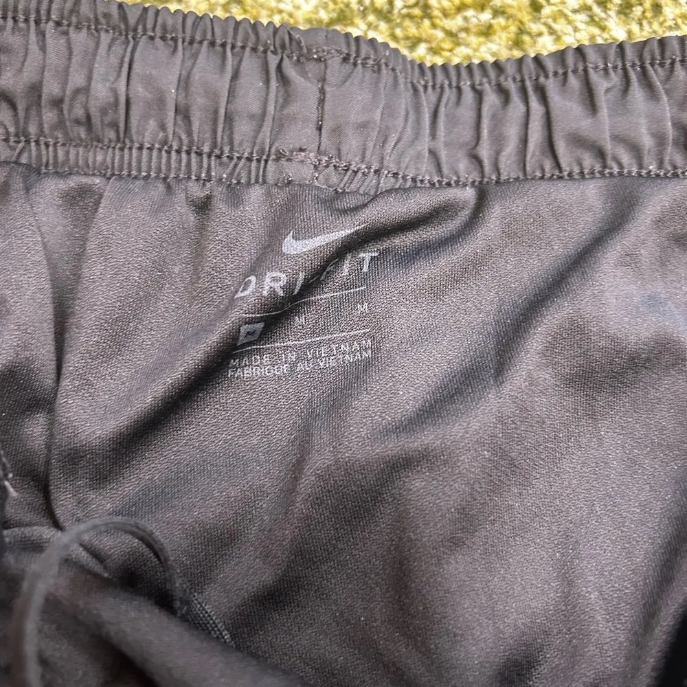 Nike tempo shorts - Image 3