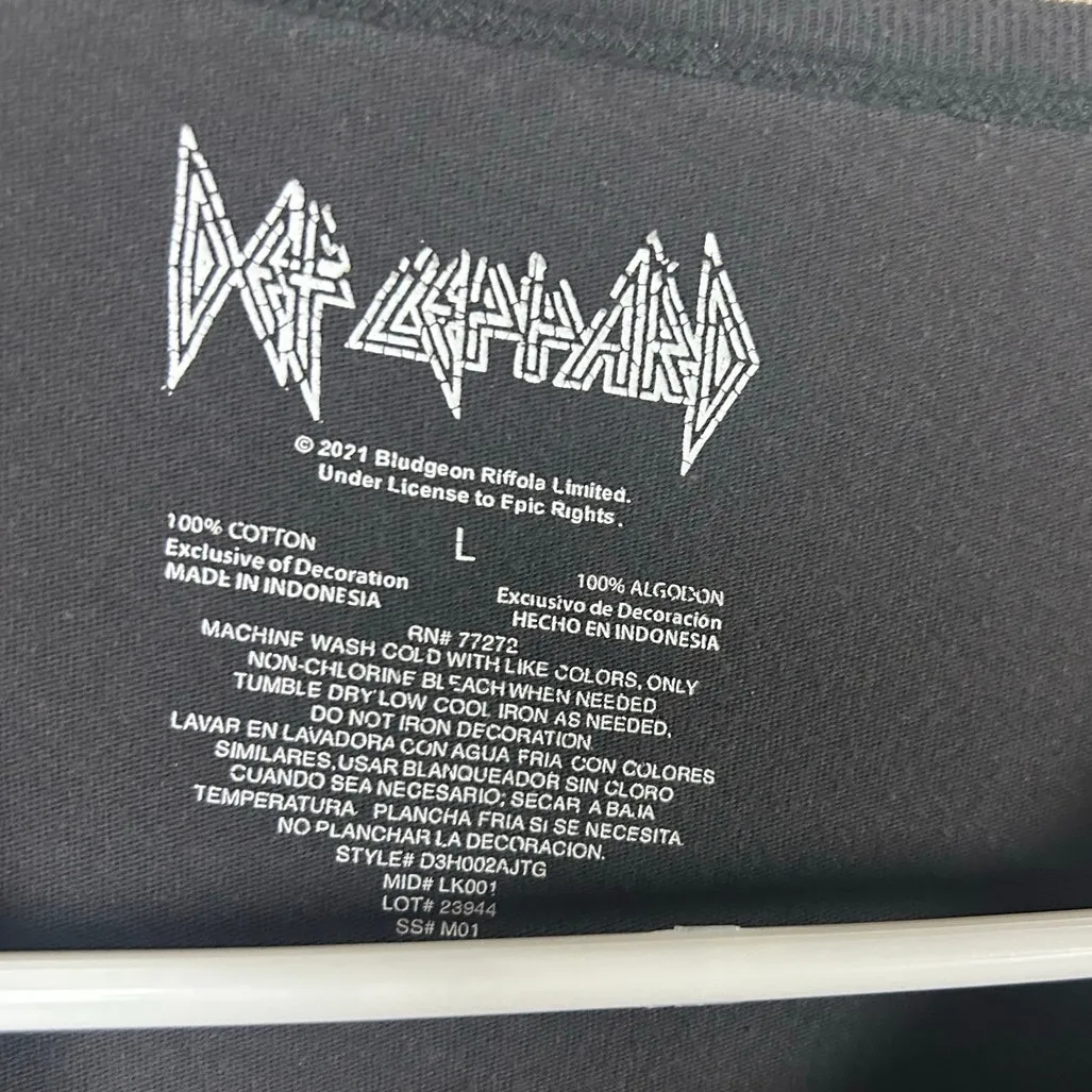 Def Leppard Black Band Tee size L - Image 3