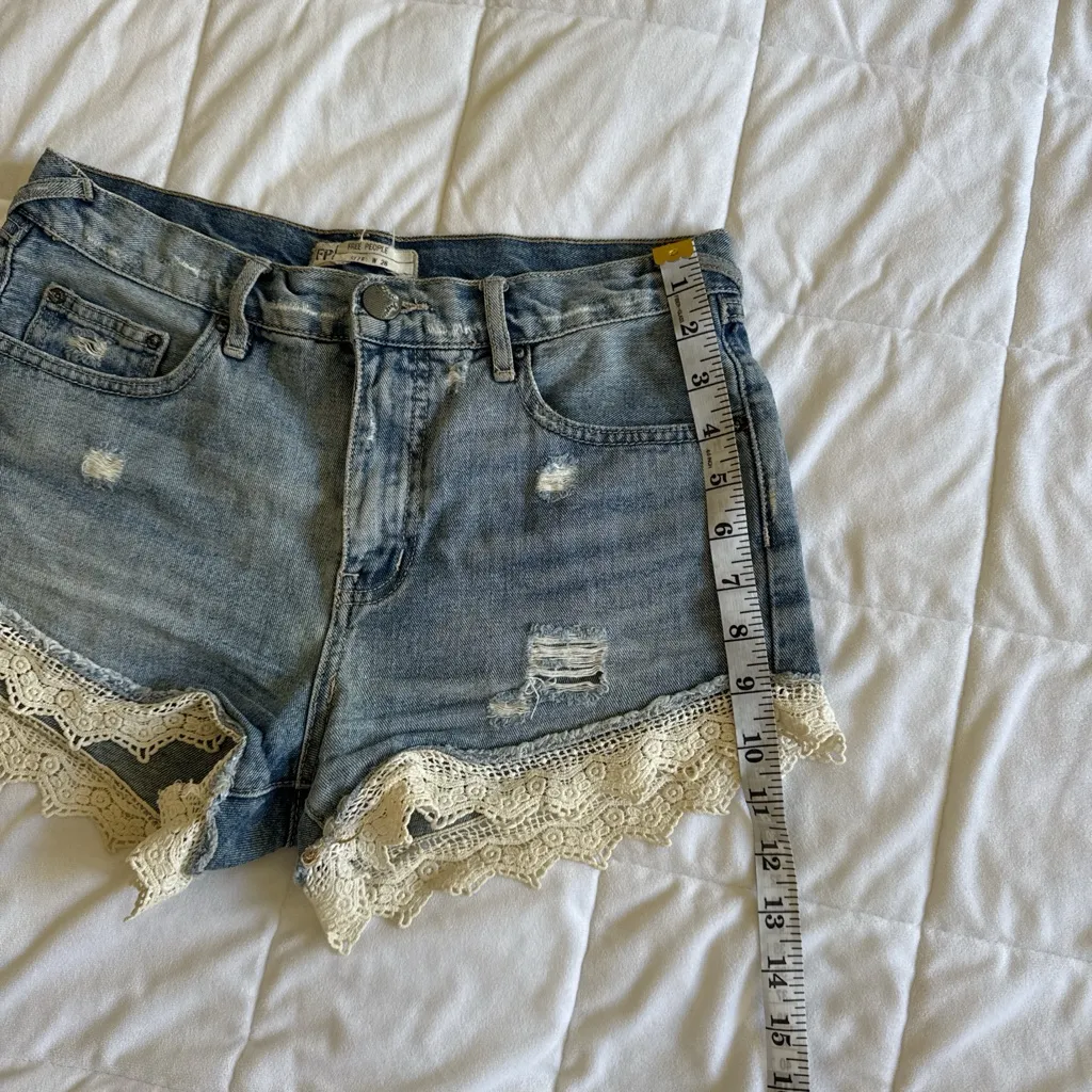 Free People Blue and Cream Jean Shorts with Lace Trim - Image 5