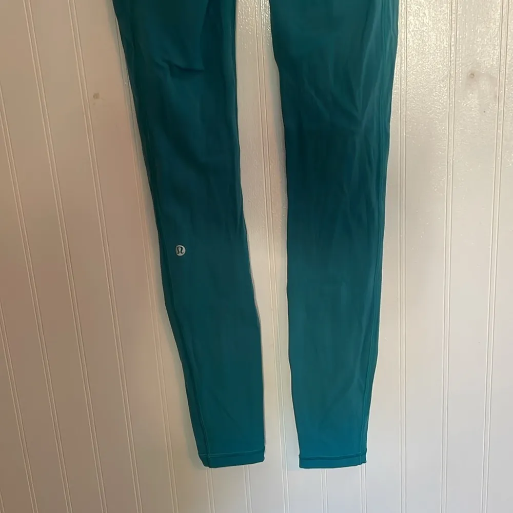 LULULEMON Speed Up Tight Legging 28" *Full-On Luxtreme in Ice Cave Size 2 - Image 13