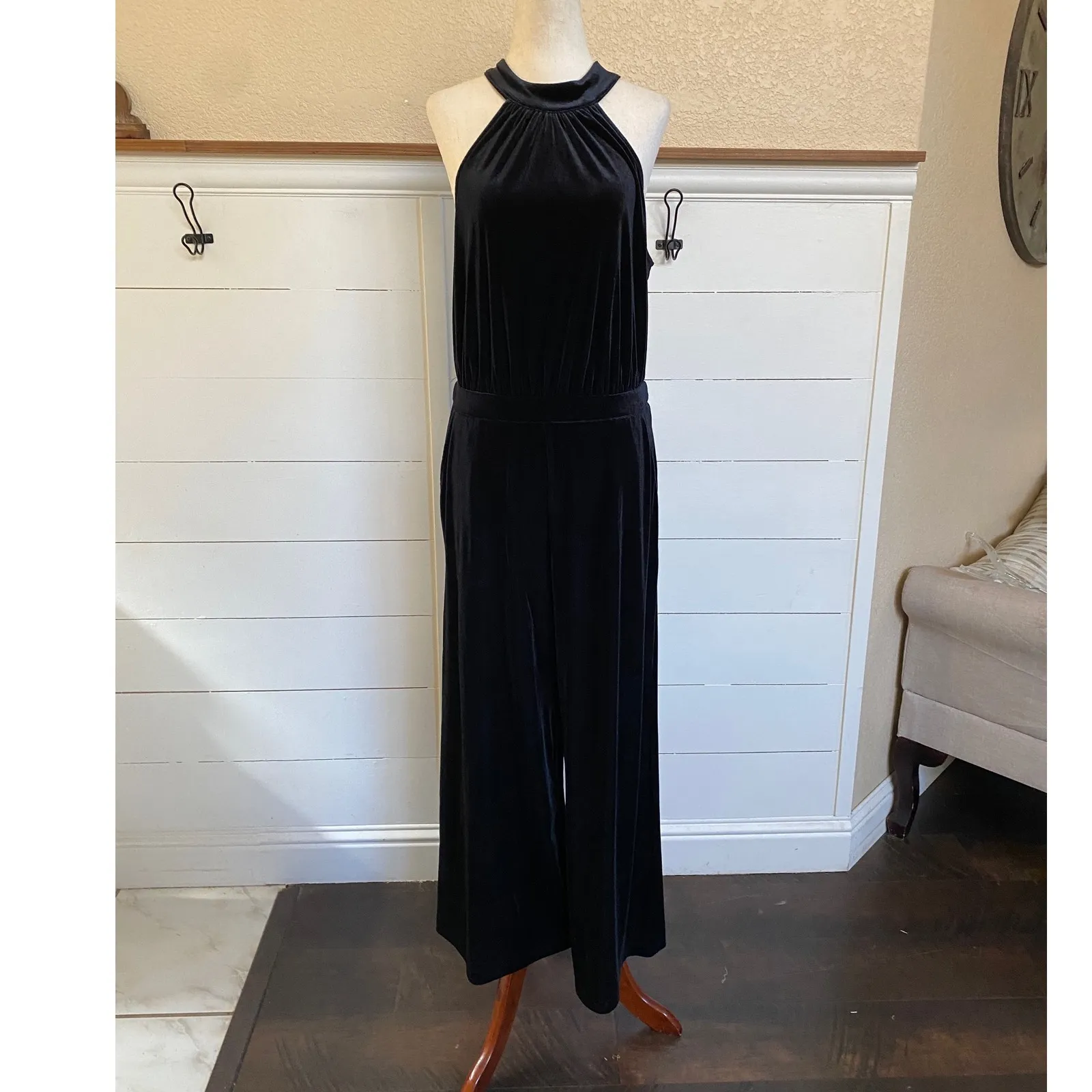 A‎ New Day Women's Halter Black Velvet Sleeveless Jumpsuit - M - Image 7