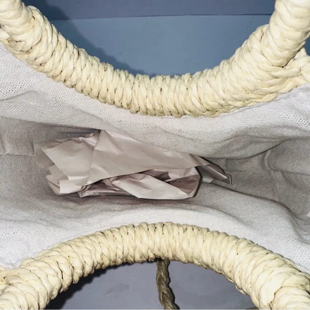 NWT SAVANNA Strawberry Woven Purse Red - Image 3