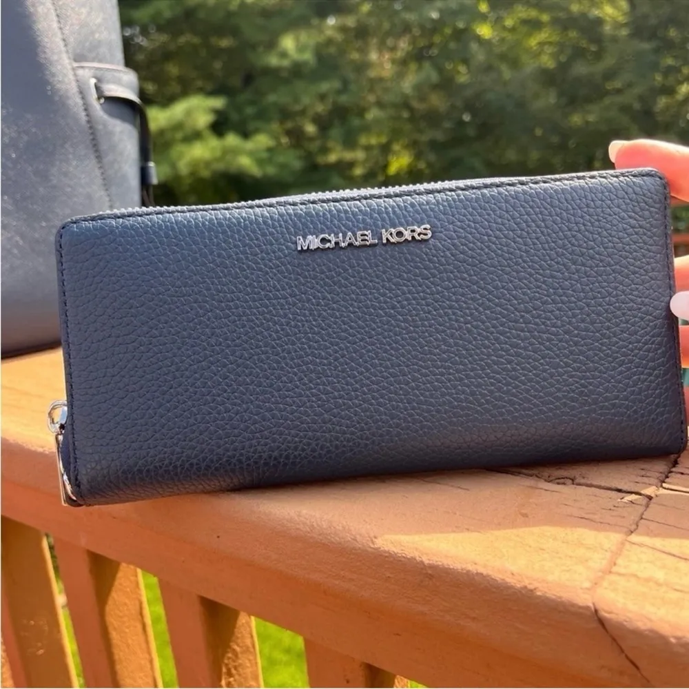 Michael Kors Gilly Large Tote & Continental Wallet Set Navy Saffiano Leather NWT - Image 6