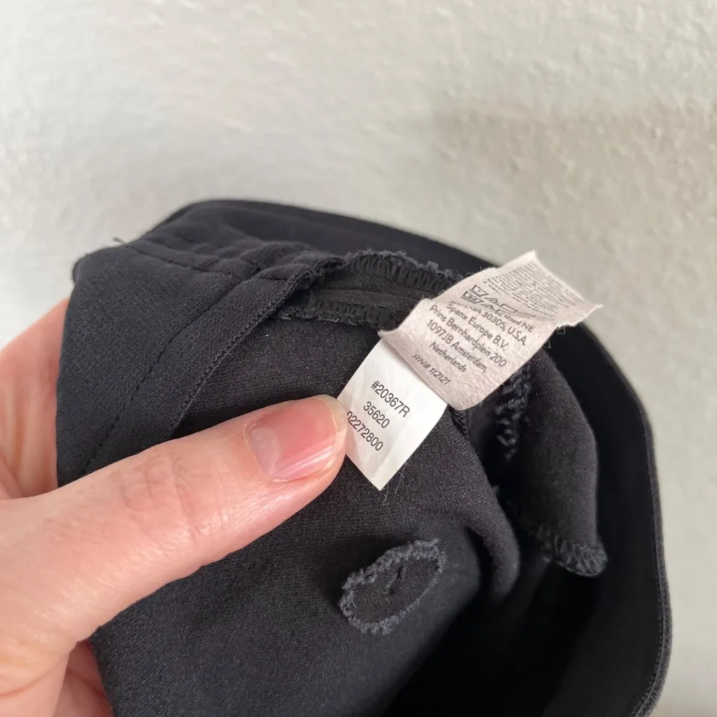 Spanx Womens Medium Black On The GO Kick Flare Pants 20367r - Image 9