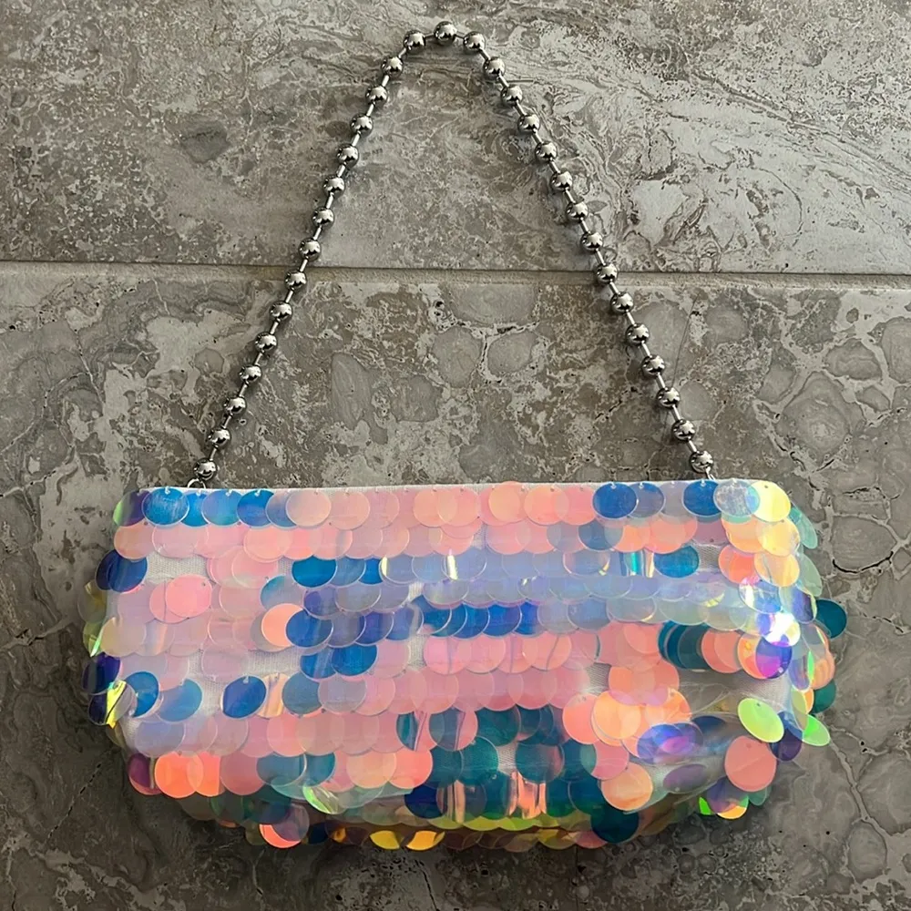 Liselle Kiss Chelsea Ball Chain Shoulder Bag, Iridescent Silver, Made in Italy White - Image 4