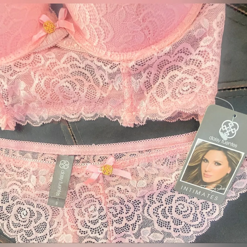 Daisy Fuentes Pink Lace Bra Intimates Sleepwear - Image 6