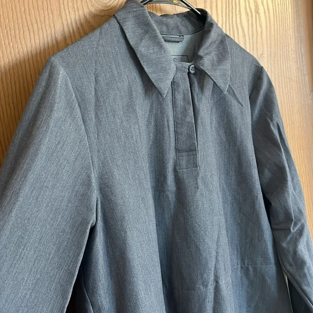 Figs Nala Graphite‎ Gray Women’s Long Sleeve ScrubPolo Medium - Image 5