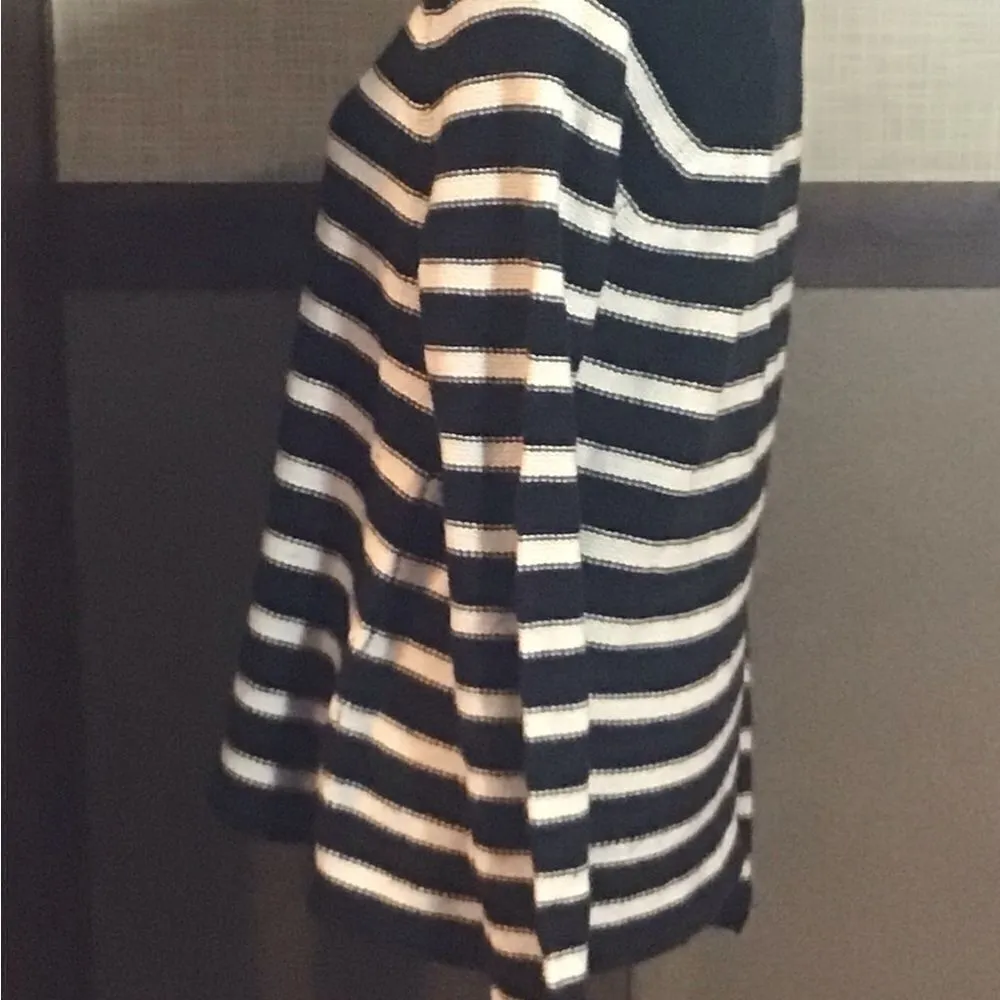 Old Navy White and Black Striped Sweater Large - Image 12