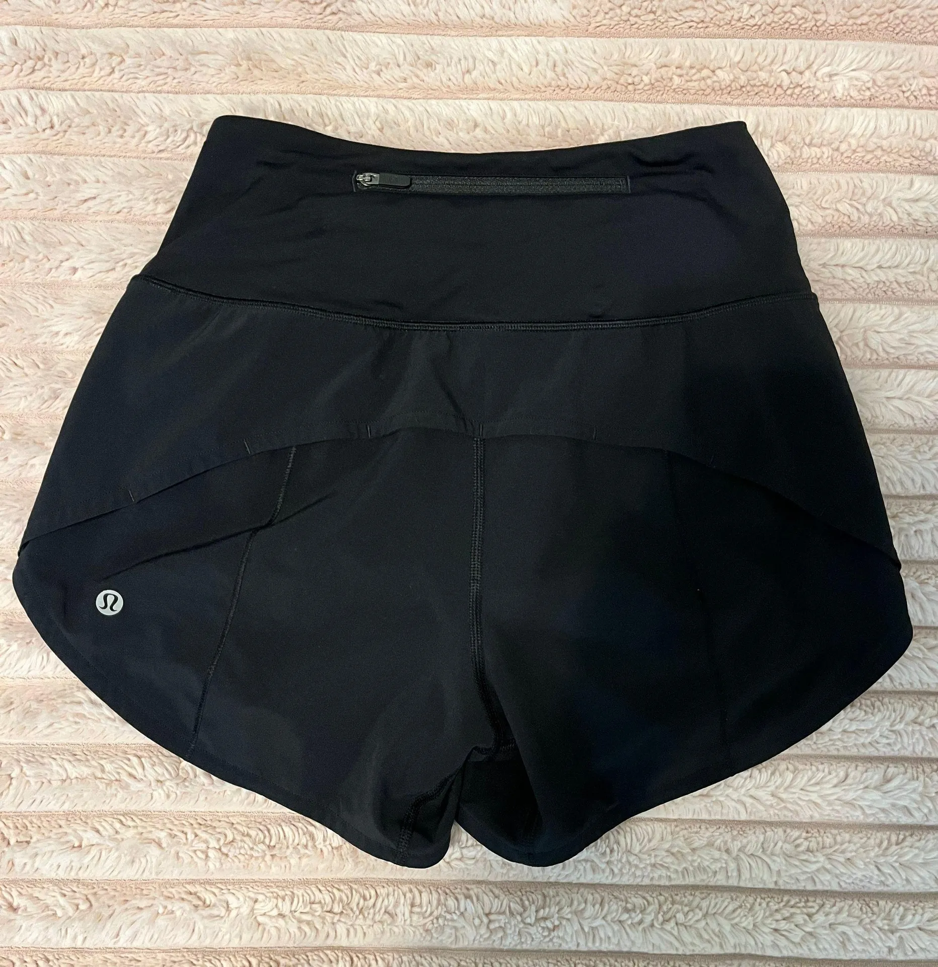 Lululemon Speed Up HR Short 4” - Image 2