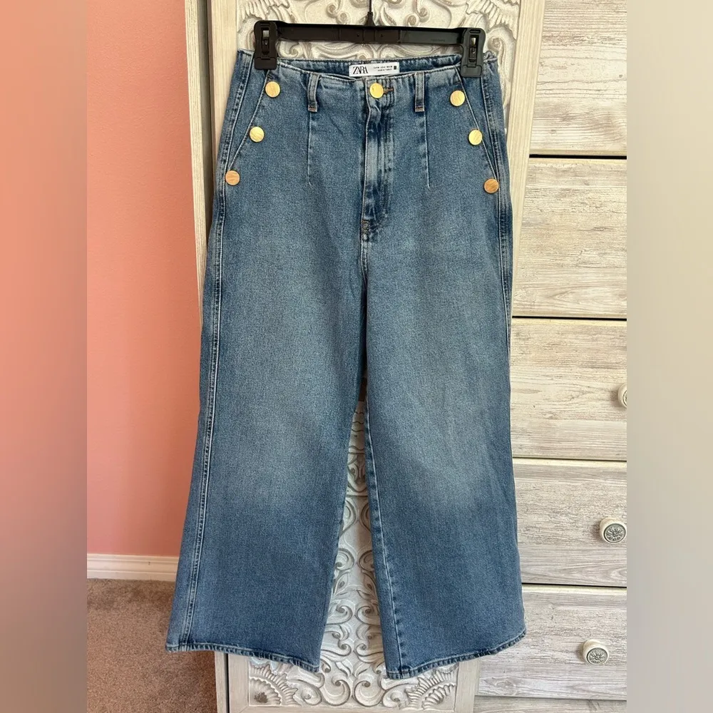 Zara cropped high waisted wide-leg sailor jeans with gold buttons size 6 - Image 2