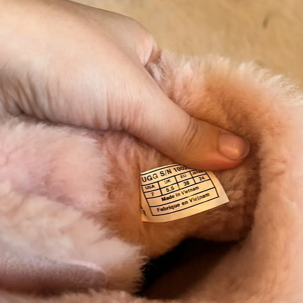 UGG Pink Bailey bow Uggs - Image 3