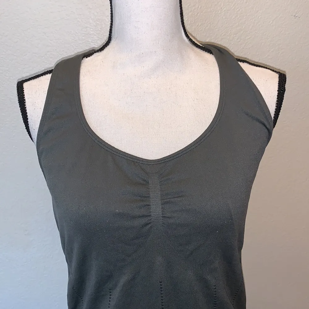New Balance  green nylon spandex racerback attached bra athletic tank top - Image 2