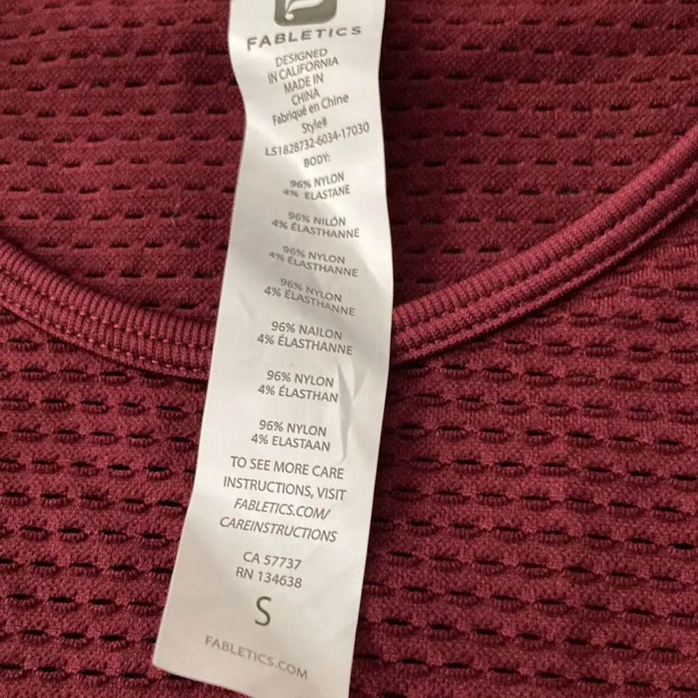 NEW Fabletics Musetta Perforated Long Sleeve Activewear Shirt Top Size S NWOT - Image 3