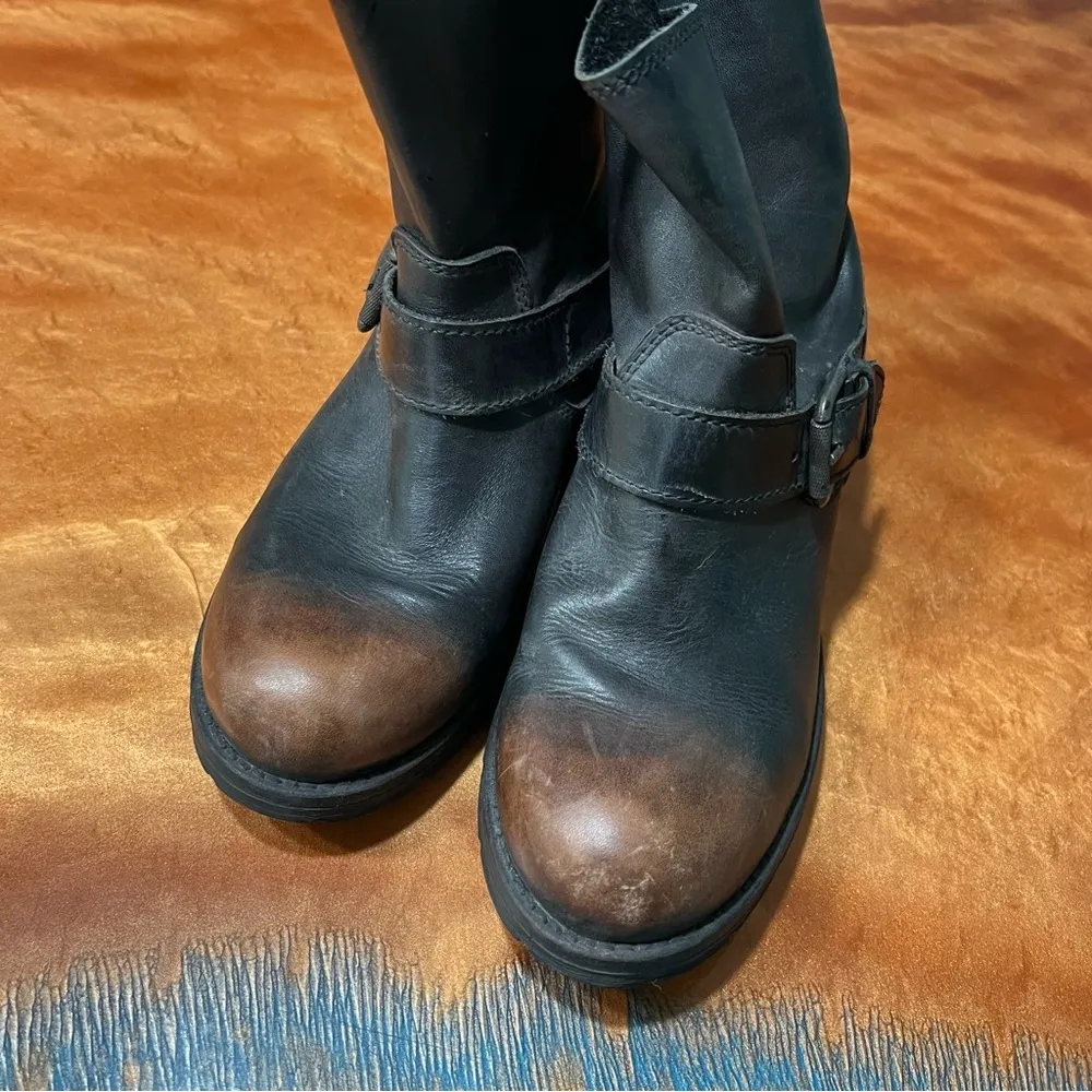 Diesel  black leather distressed pull on engineer boots size 38 - Image 7