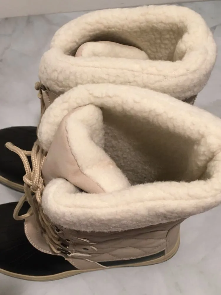 Quilted Duck Boots, Size 8 Tan - Image 6