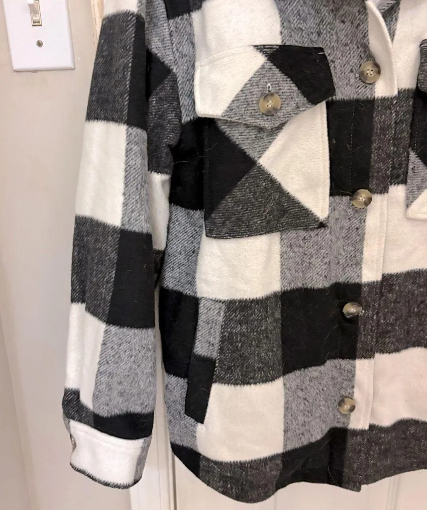 Love Tree Buffalo Plaid Sherpa Lined Shacket - Image 4