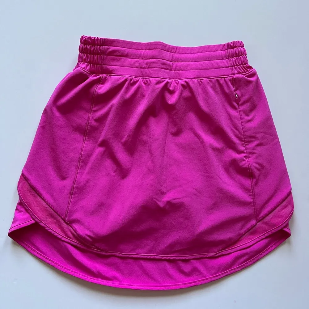 lululemon athletica Hotty Hot High-Rise Skirt Sonic Pink -Size 2 - Image 3