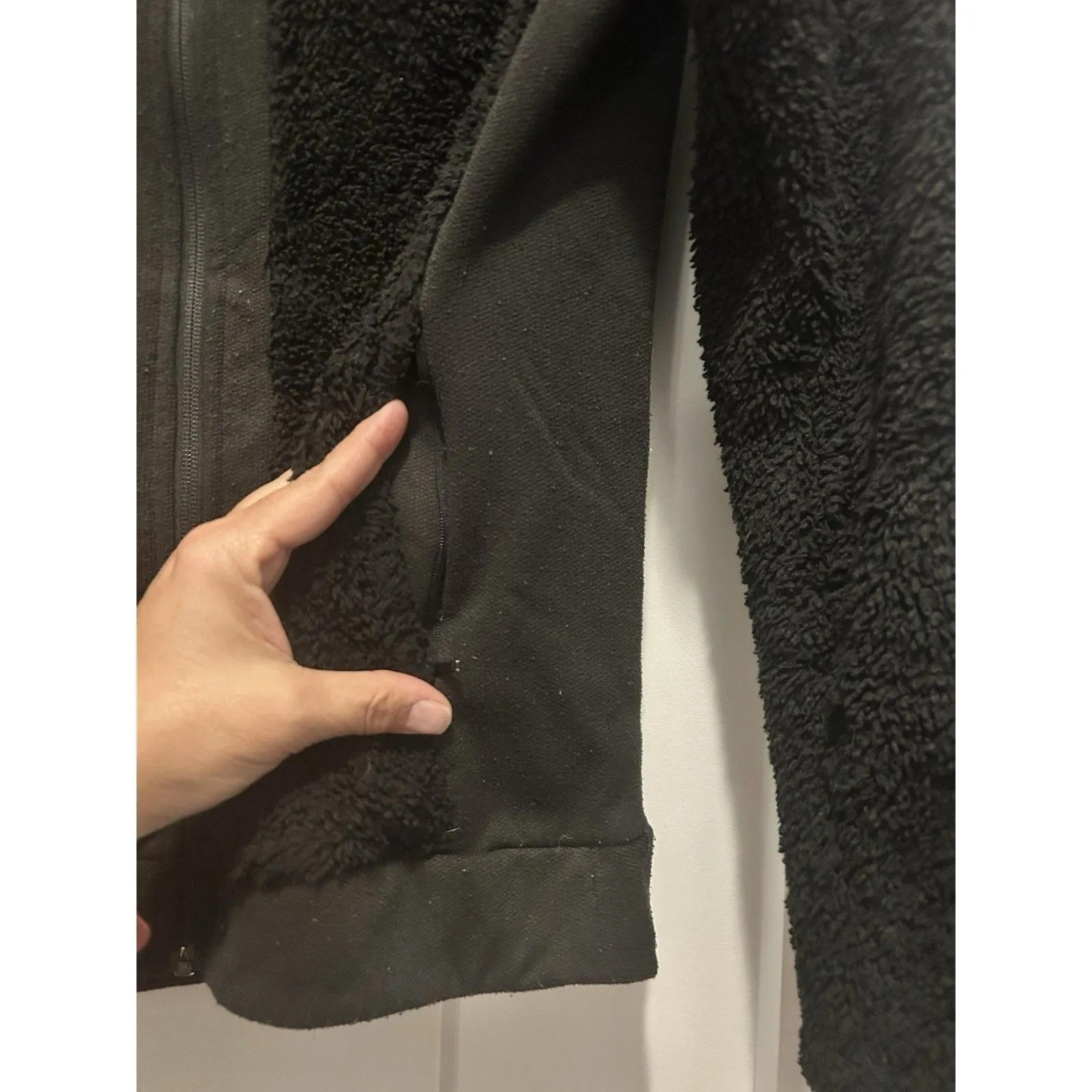 THE NORTH FACE Black/Grey Zip Up Teddy Bear Fleece Jacket Soft Cozy Size Medium - Image 4