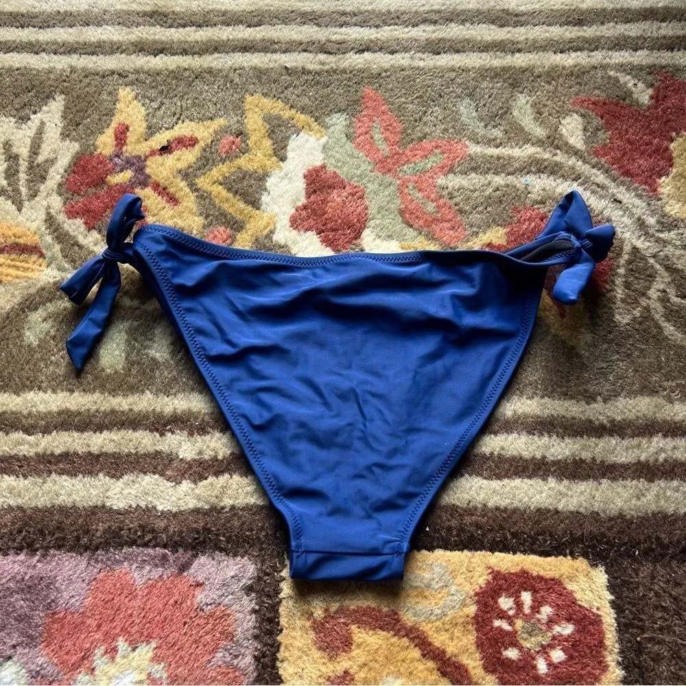 Dark blue bikini set Size L - Image 3