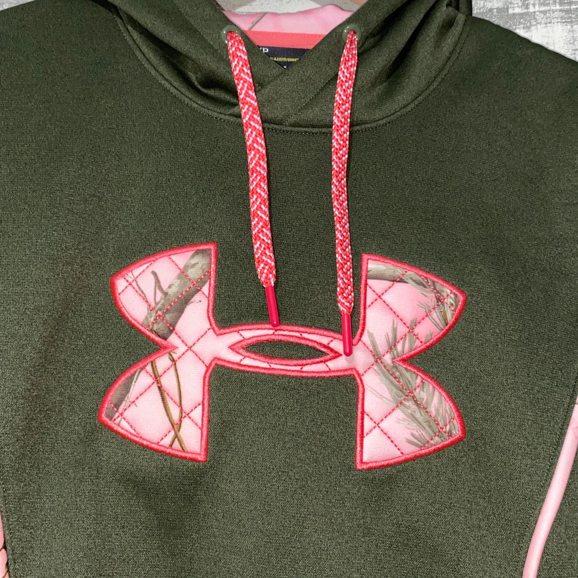 Realtree Camo Hoodie SMALL - Image 4