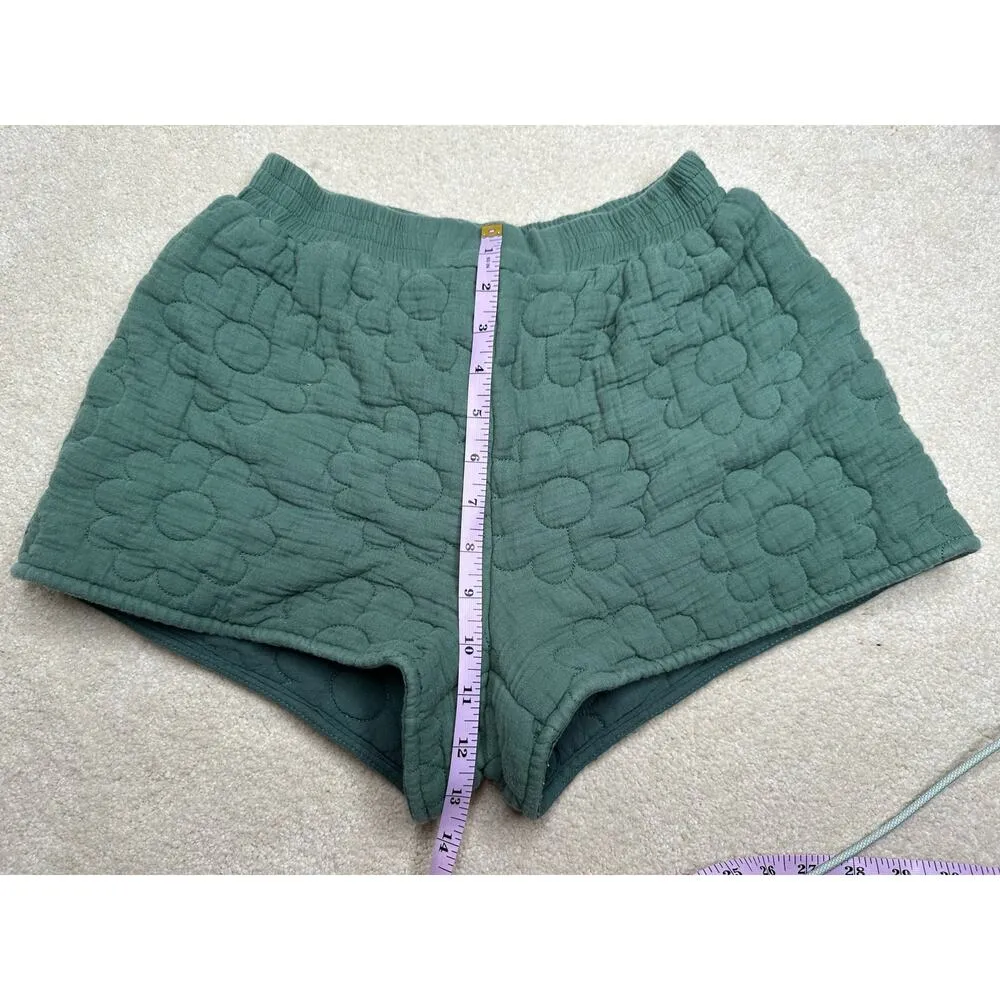 altar'd state: Green Floral Quilted Shorts - Image 4
