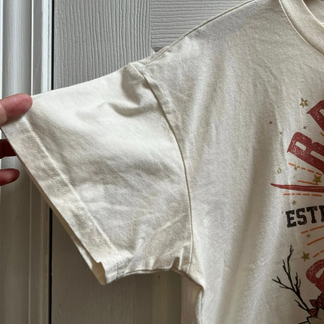 Brooks & Dunn Women’s Skull Flower Graphic Boxy Crop Tee Shirt Medium Country - Image 4