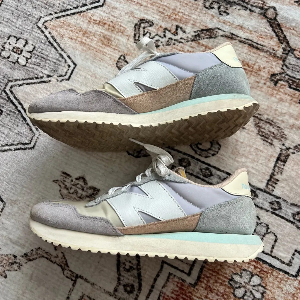 New Balance  Women's 237 Pastel Sneakers - Image 3
