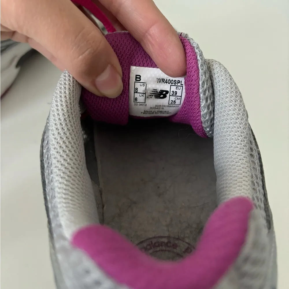 New Balance 400 Sneaker in silver/pink Size 8 - Image 9