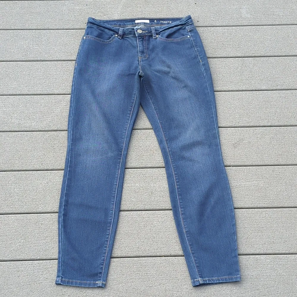 LC Lauren Conrad Darkwash Jegging Fit Jeans - Image 2