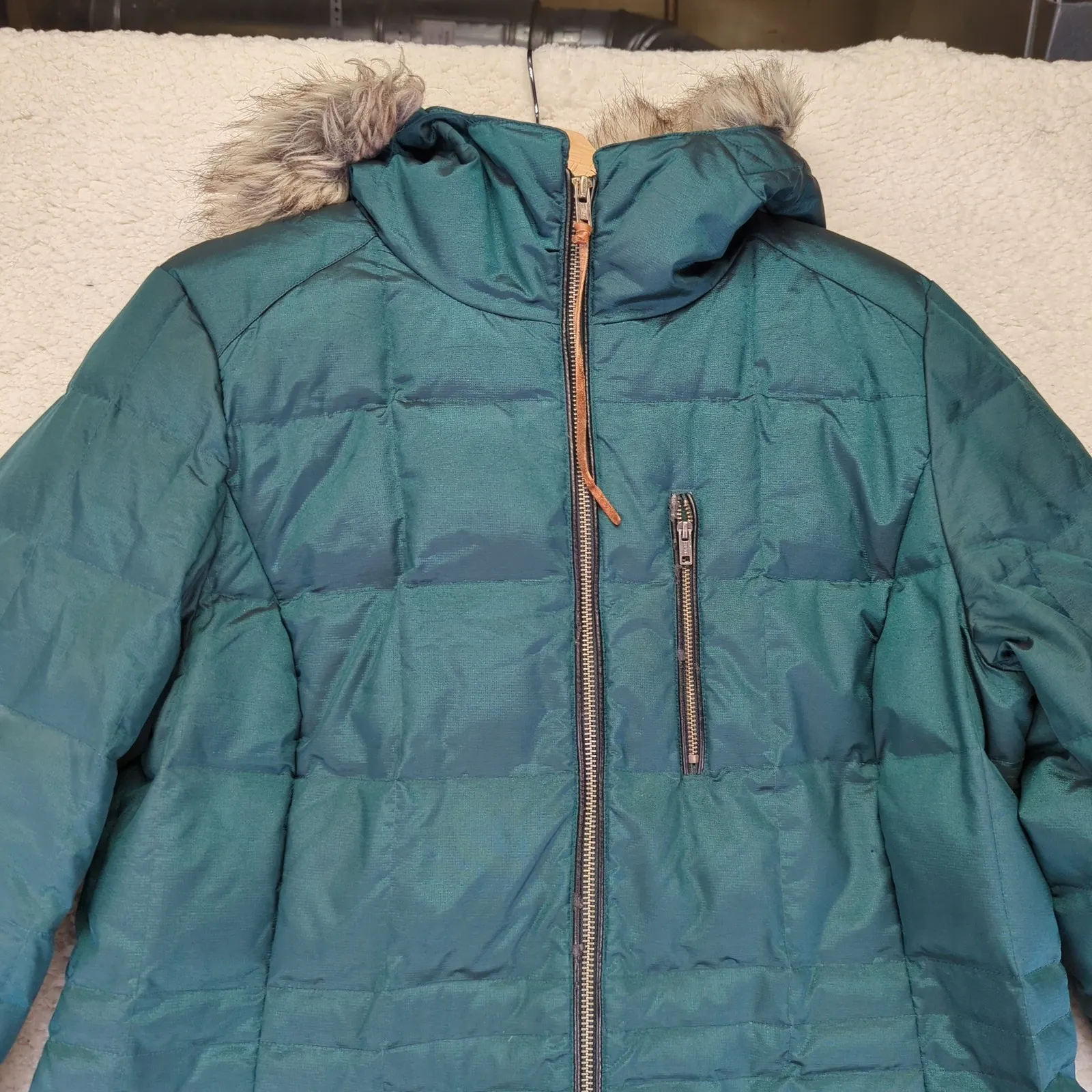 Eddie Bauer Womens Green Quilted Down Parka Faux Fur Hood Size Large Coat Jacket - Image 8