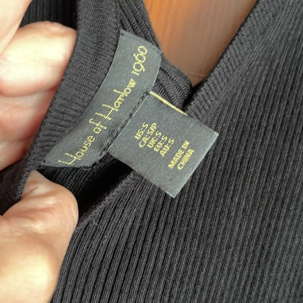 House of Harlow 1960 V-neck Sleeveless Dress - Image 6