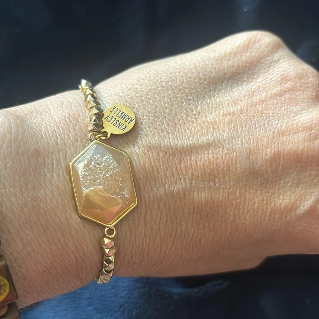 RETAIL $50 Kinsley Armelle Andrea Collection Amber Quartz Bracelet*NEW Gold - Image 2