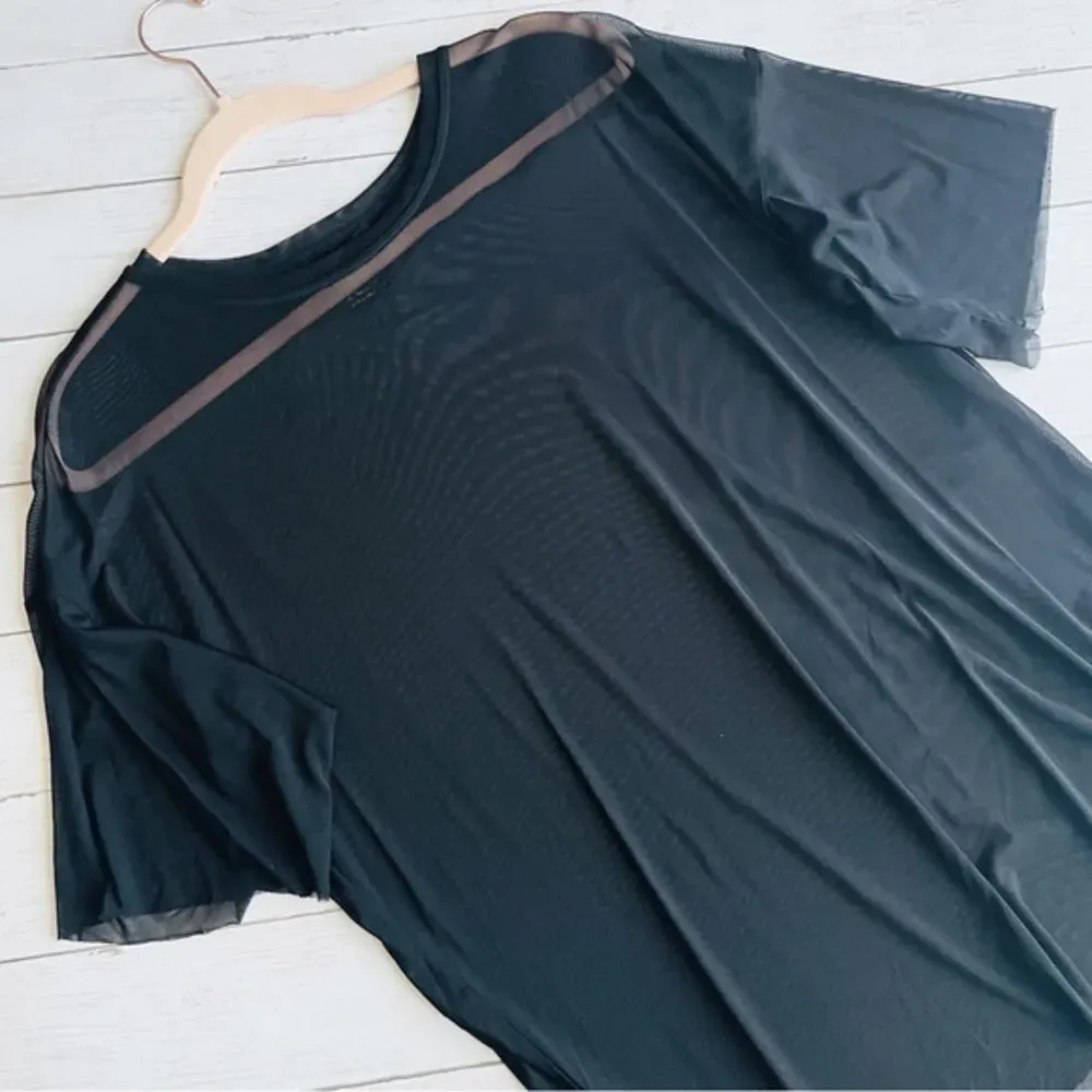 Forever 21 Oversized Drop Shoulder Sheer Mesh Top Size‎ Small - Image 6