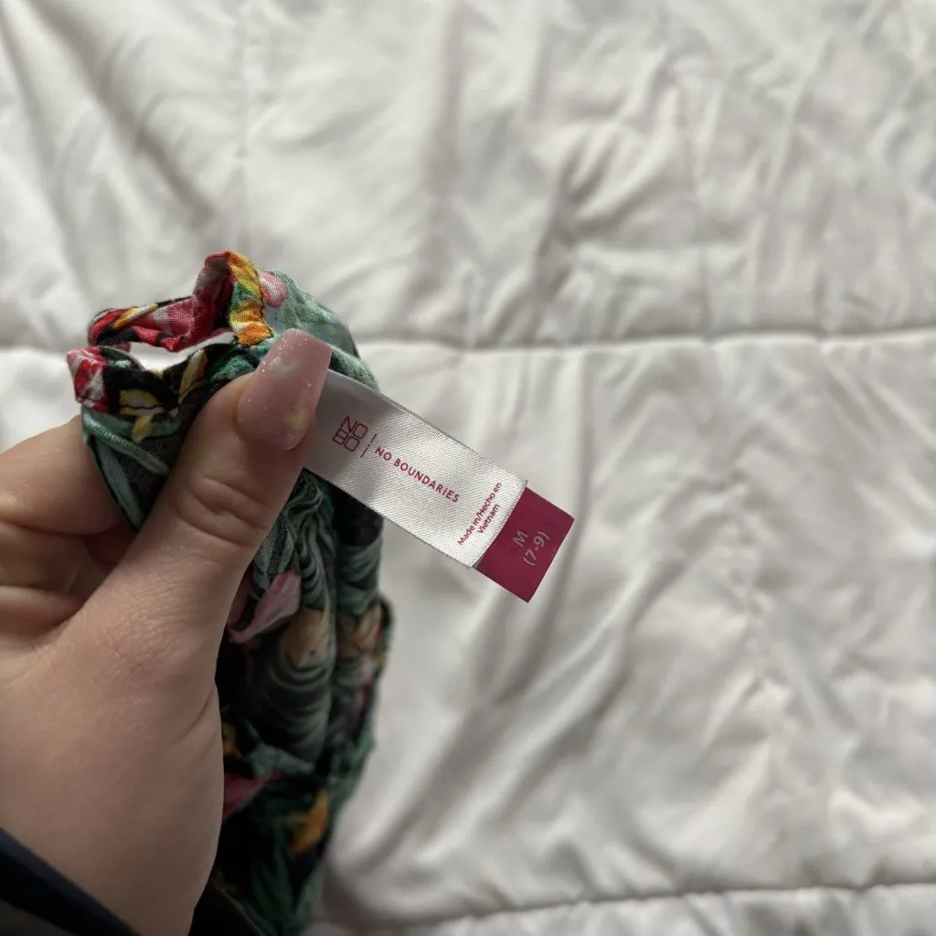 Womens Size Medium Black Green Tank Top Blouse Hawaiian Summer Beach Floral - Image 4