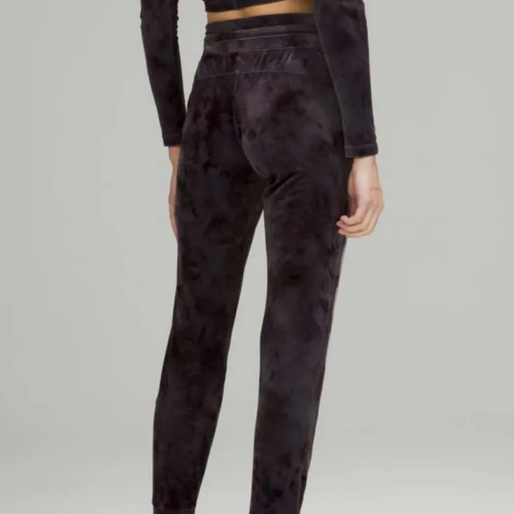 Lululemon Ready To Crush HR Velour Joggers - Image 7