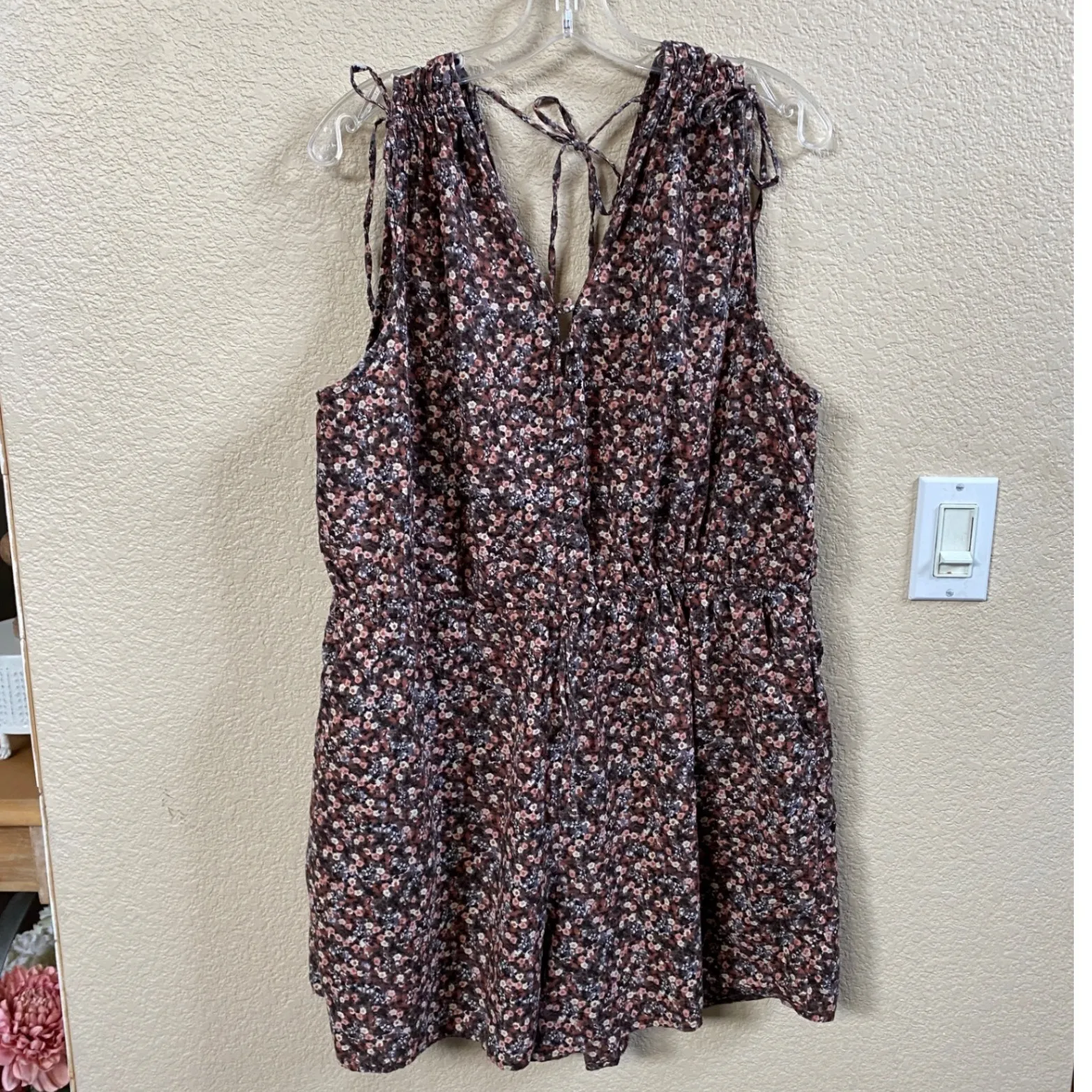Lucky Brand Whimsygoth‎ Women's Cinched Floral Brown lightweight Romper - XL EUC - Image 5