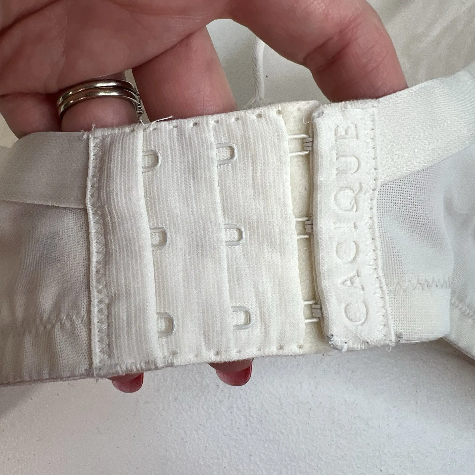 Cacique 40D Bra Boost Plunge Lined Padded Underwired White Full Coverage Women’s - Image 8