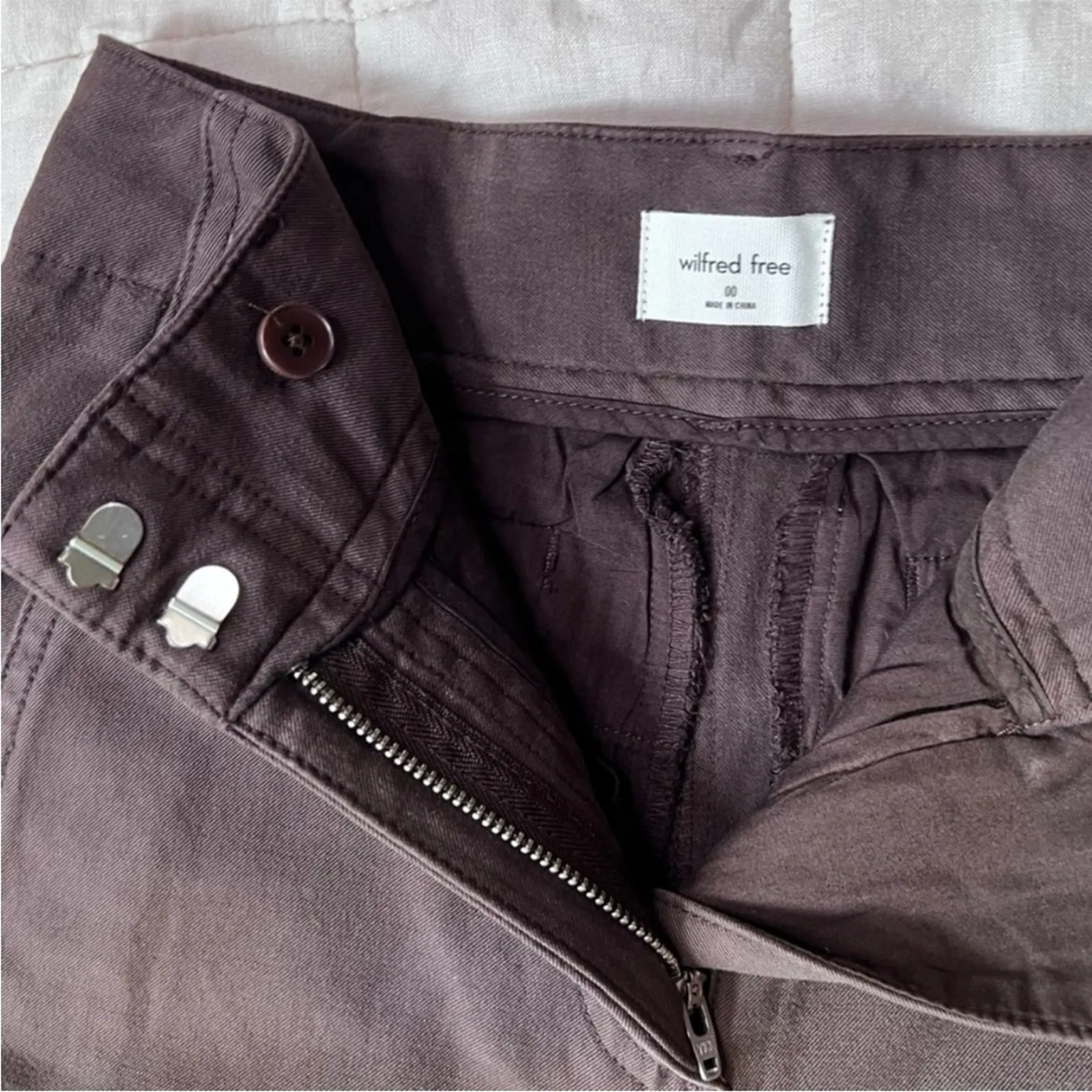 Aritzia Wilfred Free Brown High Rise Wide ish Leg Ascendant Trouser Pant - 00 - Image 2