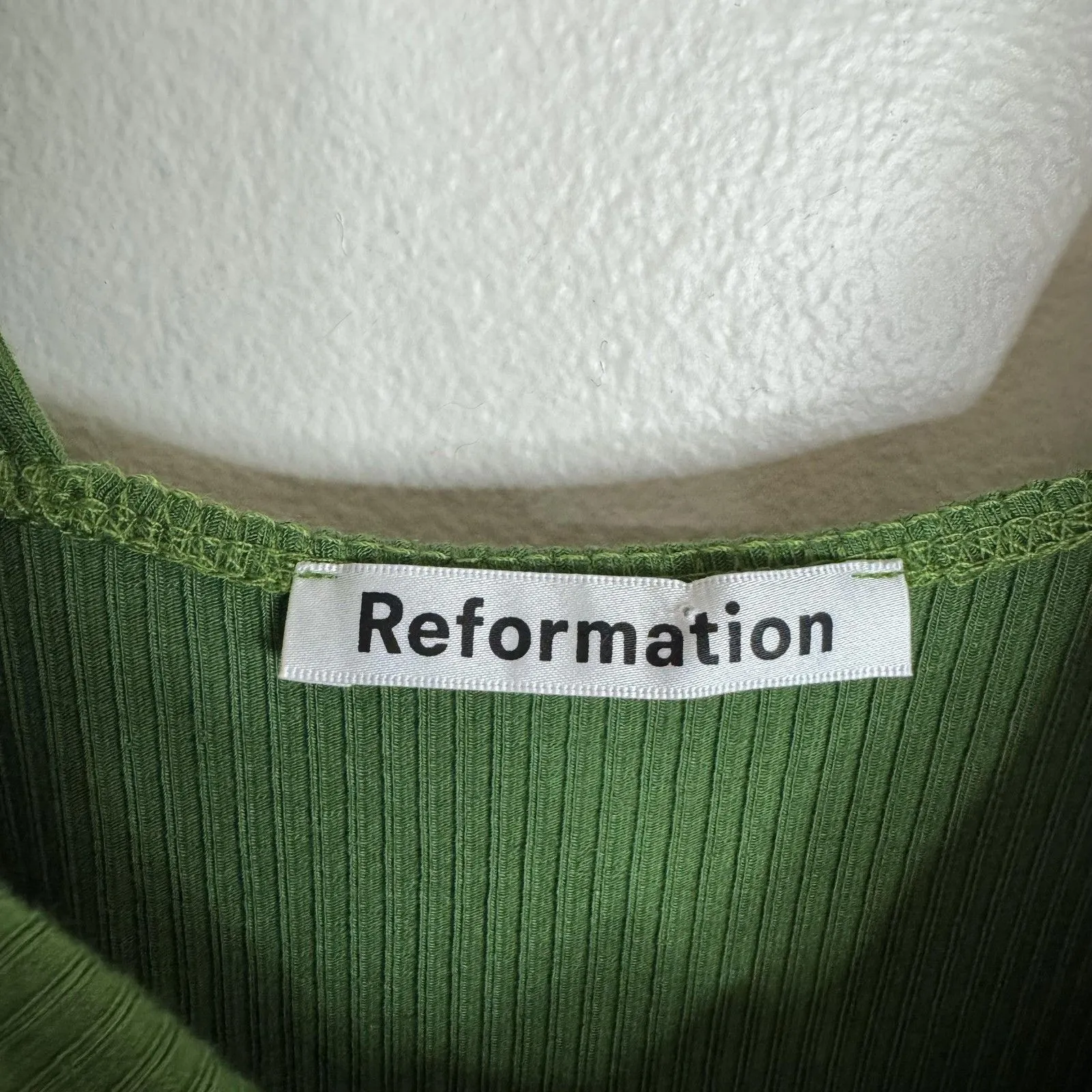 Reformation cassi knit Dress XS Green Ribbed Midi Sleeveless Square Neck slit - Image 6