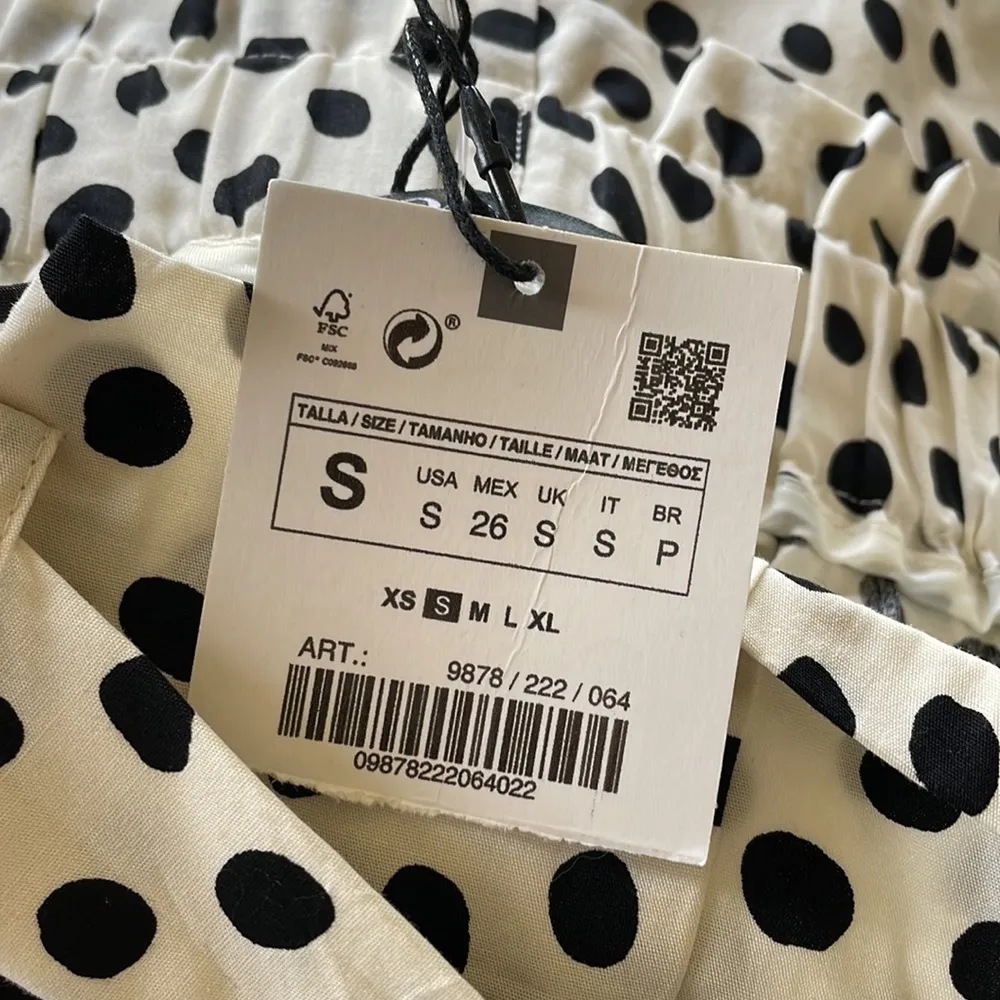 NWT ZARA POLKA DOT POPLIN SHORTS HIGH WAISTED BELTED XS - Image 4