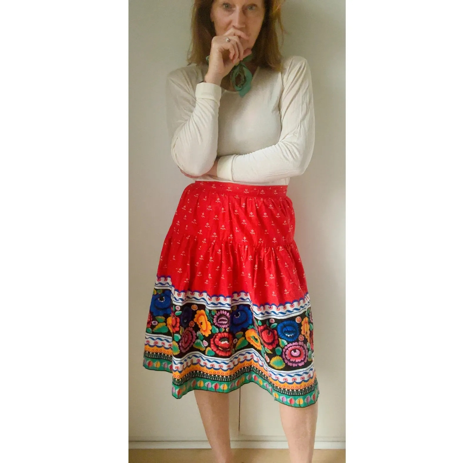 Vintage Ethnic Floral Print Skirt Size Small Red KNee Length Fun Festival - Image 6