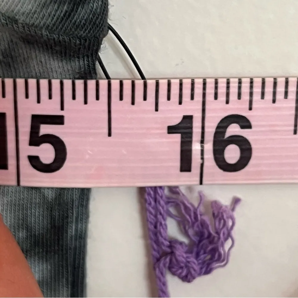 Victoria Secret Pink x‎ Chloe x Halle Women's Sz L Tie Dye Cropped Turtleneck - Image 8