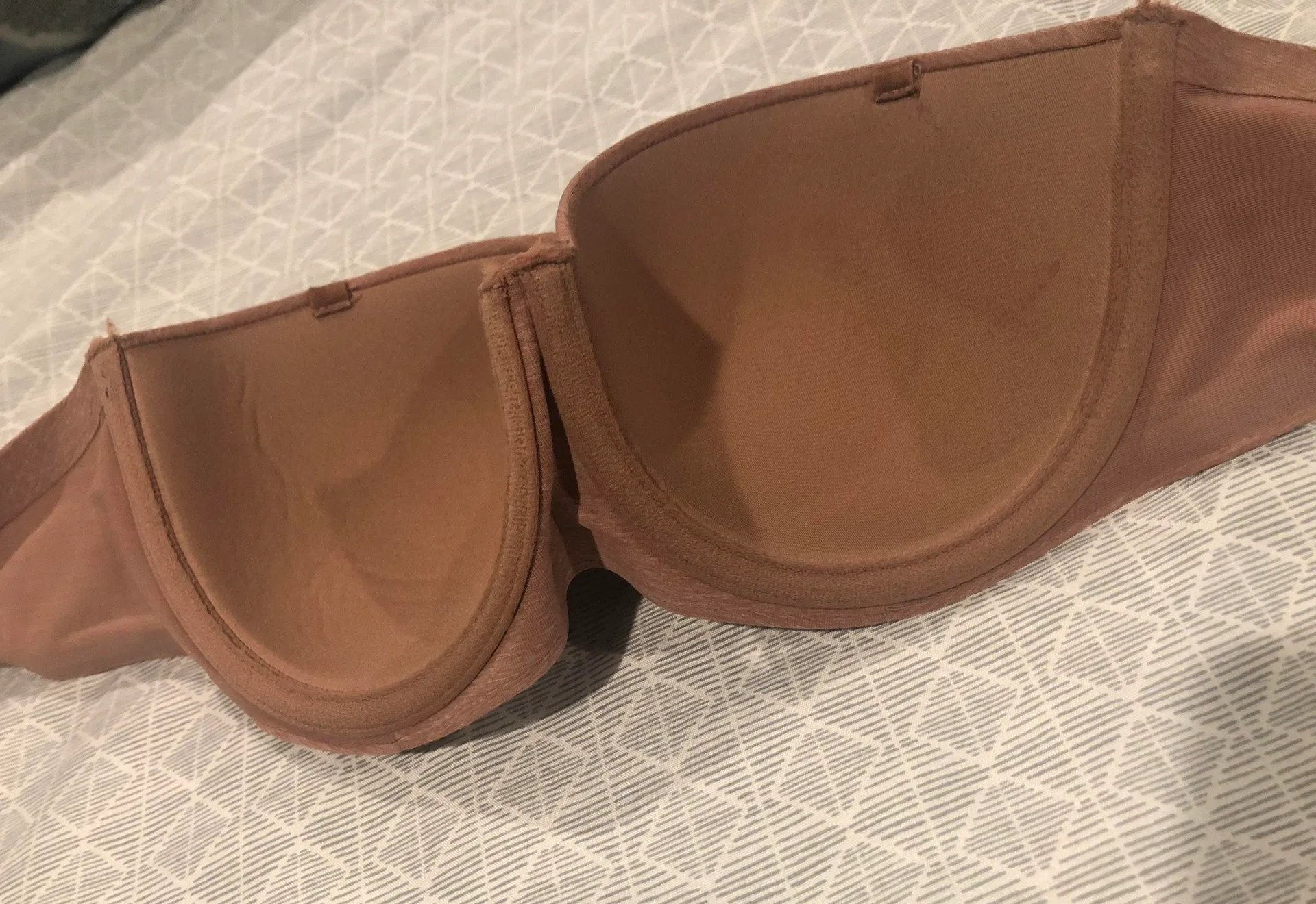 36B Arie Strapless Push-up Bra  - Image 2