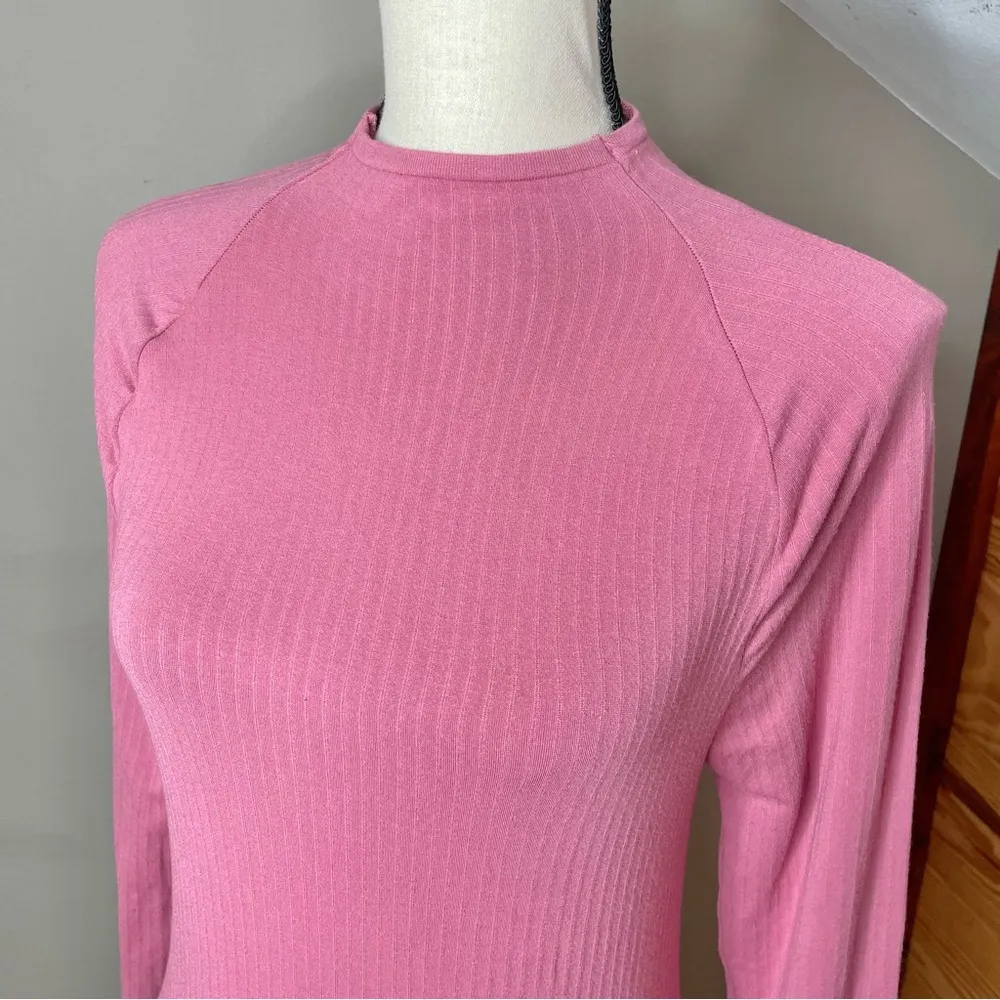 By Anthropologie Pink Ribbed Mock Neck Long Sleeve Top Shirt Medium - Image 4