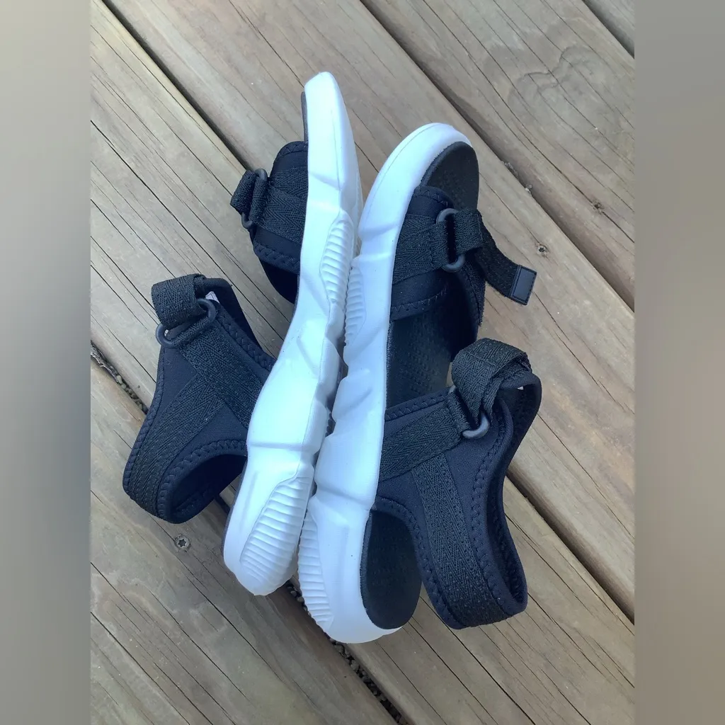 Comfy lightweight casual sandals 🖤🤍🖤 Black Size 8.5 - Image 6