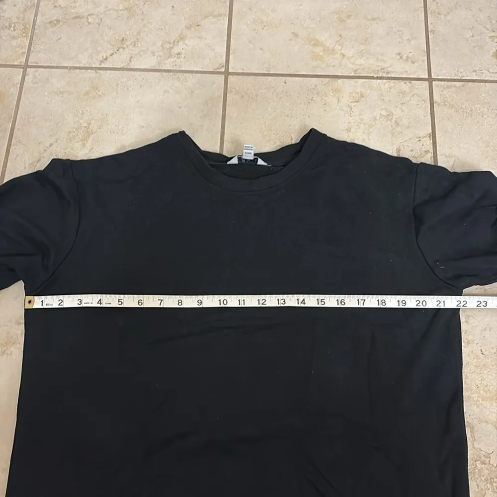 Orvis Black Crewneck Sweatshirt - Image 6