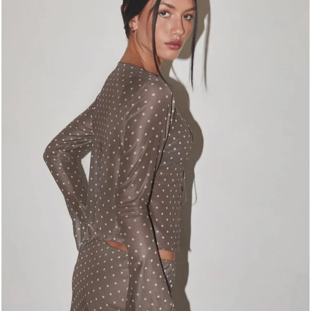 Motel Araceli Brown Polka Dot Tie-Front Top - Image 5